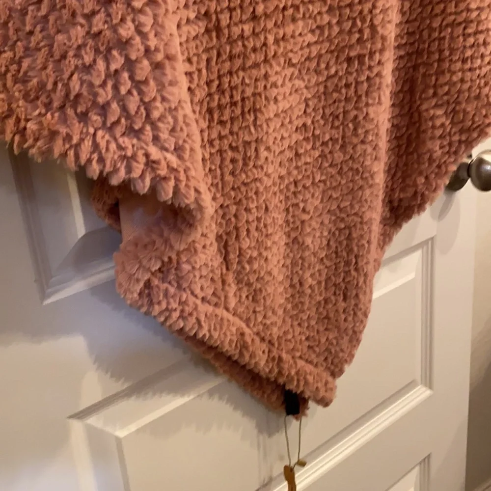 Nwt Justin & Taylor One Size Bougie Poncho Cardigan Rose Plush Ultra Soft - Picture 4 of 8